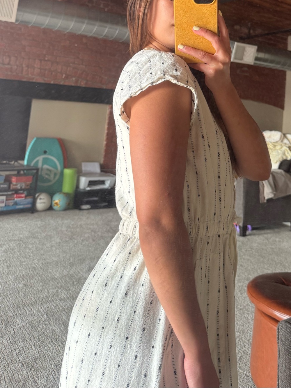 Casual Button-Front White Stripe Midi Dress with Tie Waist - Picture 3 of 7